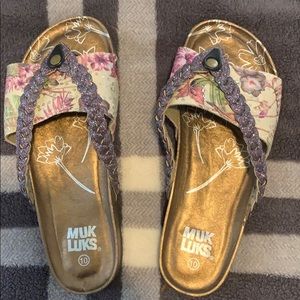 Muk luk sandals